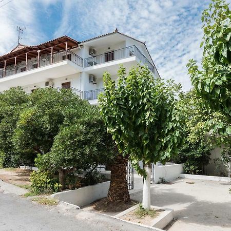 Areti Apartments Poros  Exterior photo